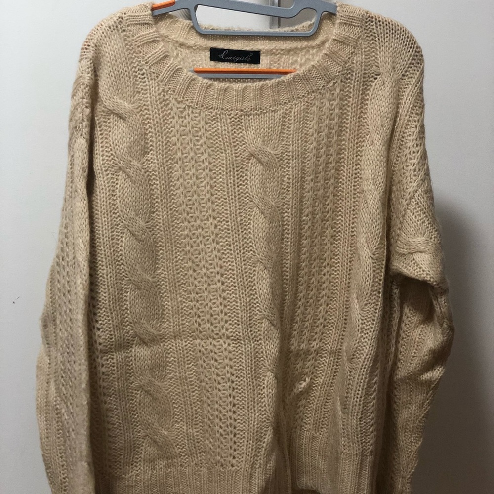 Beige cream thick knit sweater